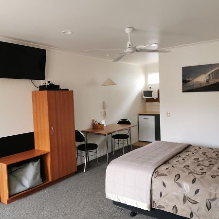 Bks Egmont Motor Lodge New Plymouth Exterior photo